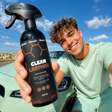 Sauberes Lederpremium Leer & Alcantara Cleaner 500 ml leistungsfähig gegen Schmutz für ein mattes Finish