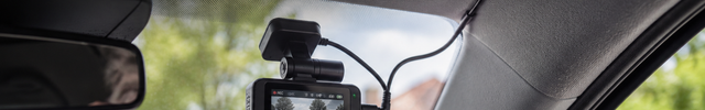 Dashcam Voeding banner - dashcam met netjes weggewerkte voedingskabel | VCTparts