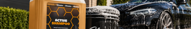 Detailing Jerrycans banner - grote jerrycan autoshampoo naast een schuimemmer | VCTparts