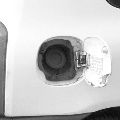 Carpoint  Universele Nooddop Reserve Tankdop Benzinedop Brandstofdop - VCTparts.nl