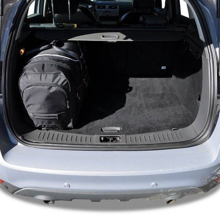 Kjust Kjust Reistassenset voor Ford Kuga 2008 - 2013 - Set van 4 Tassen met 2 Roltassen 1 Sporttas en 1 Vliegtuigtas Harvest Automotive 4