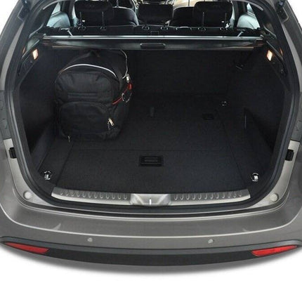 Kjust Kjust Reistassenset voor Hyundai i40 Tourer vanaf 2011 - Set van 5 Tassen met 3 Roltassen en 2 Sporttassen Harvest Automotive 5