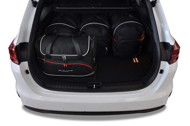 Kjust Kjust Reistassenset voor Kia Ceed Sportswagon vanaf 2018 - Set van 5 Tassen met 3 Roltassen en 2 Vliegtuigtassen Harvest Automotive 2