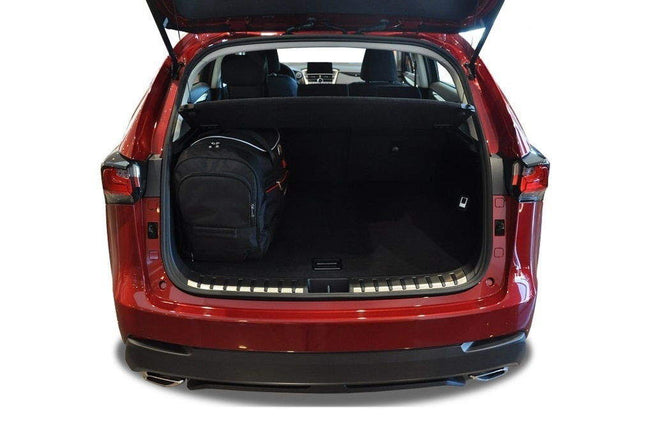 Kjust Kjust Reistassenset voor Lexus NX 2014-2021 - Set van 4 Tassen met 2 Roltassen 1 Sporttas en 1 Vliegtuigtas Harvest Automotive 2