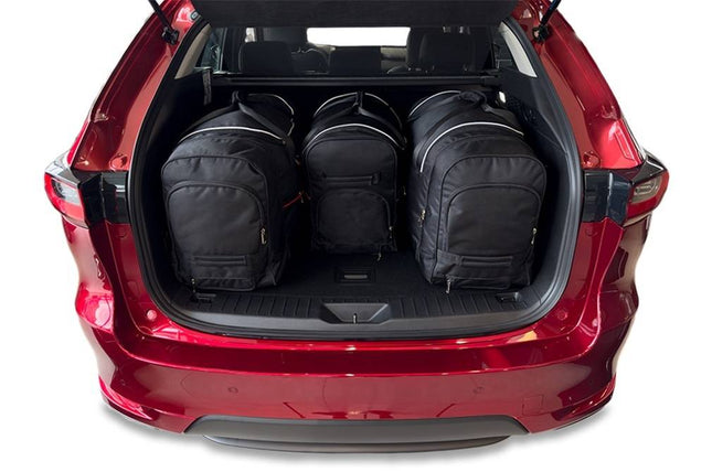 Kjust Kjust Reistassenset voor Mazda CX-60 vanaf 2022 - Set van 4 Tassen met 3 Roltassen en 1 Vliegtuigtas Harvest Automotive 2