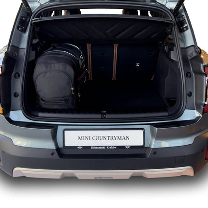 Kjust Kjust Reistassenset voor Mini Countryman vanaf 2024 - Set van 4 Tassen met 2 Roltassen 1 Sporttas en 1 Vliegtuigtas Harvest Automotive 4