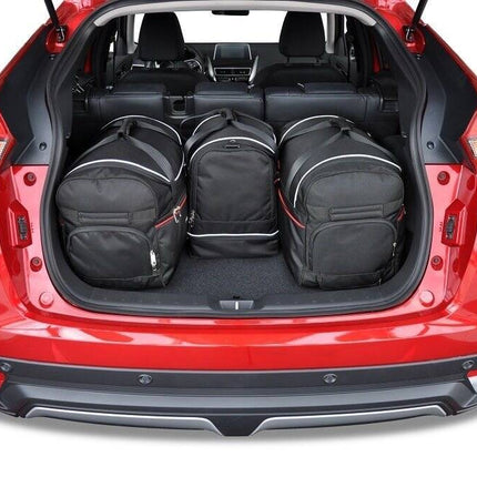 Kjust Kjust Reistassenset voor Mitsubishi Eclipse Cross vanaf 2017 - Set van 4 Tassen met 2 Roltassen 1 Sporttas en 1 Vliegtuigtas Harvest Automotive 2