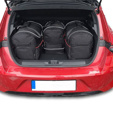 Kjust Kjust Reistassenset voor Opel Astra 5-deurs vanaf 2022 - Set van 4 Tassen met 2 Roltassen 1 Sporttas en 1 Vliegtuigtas Harvest Automotive 2