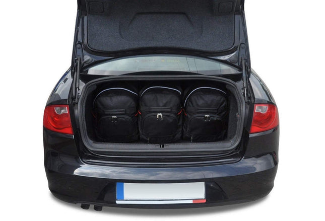 Kjust Kjust Reistassenset voor Seat Exeo Sedan 2009-2013 - Set van 5 Tassen met 3 Roltassen en 2 Sporttassen Harvest Automotive 2
