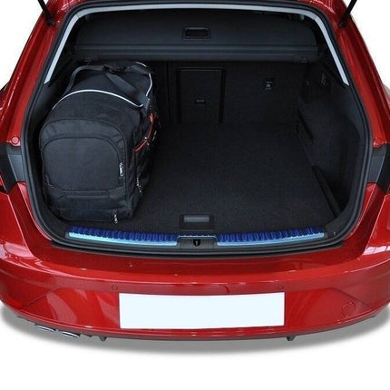 Kjust Kjust Reistassenset voor Seat Leon 5-deurs 2013-2020 - Set van 4 Tassen met 2 Roltassen en 2 Sporttassen Harvest Automotive 5