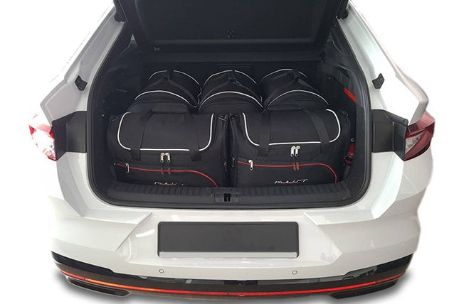 Kjust Kjust Reistassenset voor Skoda Enyaq Coupe vanaf 2022 - Set van 5 Tassen met 3 Roltassen en 2 Vliegtuigtassen Harvest Automotive 1