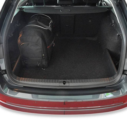 Kjust Kjust Reistassenset voor Skoda Octavia stationwagen vanaf 2020 - Set van 5 Tassen met 3 Roltassen en 2 Vliegtuigtassen Harvest Automotive 5
