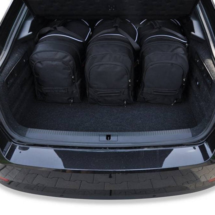 Kjust Kjust Reistassenset voor Skoda Superb 5-deurs hatchback 2019-2024 - Set van 5 Tassen met 3 Roltassen en 2 Sporttassen Harvest Automotive 3