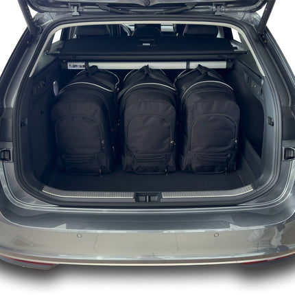 Kjust Kjust Reistassenset voor Skoda Superb stationwagen vanaf 2024 - Set van 5 Tassen met 3 Roltassen en 2 Sporttassen Harvest Automotive 3