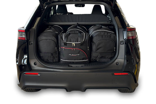 Kjust Kjust Reistassenset voor Subaru Solterra vanaf 2022 - Set van 4 Tassen met 3 Roltassen en 1 Vliegtuigtas Harvest Automotive 1
