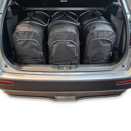 Kjust Kjust Reistassenset voor Suzuki Vitara 5-deurs 2015-2024 - Set van 3 Tassen met 3 Roltassen Harvest Automotive 4