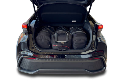Kjust Reistassenset voor Toyota C-HR 2016-2024 - Set van 4 Tassen met 2 Roltassen 1 Sporttas en 1 Vliegtuigtas