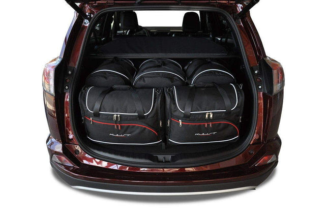 Kjust Kjust Reistassenset voor Toyota RAV 4 5-deurs 2013-2019 - Set van 5 Tassen met 3 Roltassen en 2 Vliegtuigtassen Harvest Automotive 1