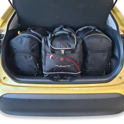Kjust Kjust Reistassenset voor Toyota Yaris Cross vanaf 2021 - Set van 4 Tassen met 2 Roltassen en 2 Sporttassen Harvest Automotive 1