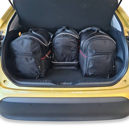 Kjust Kjust Reistassenset voor Toyota Yaris Cross vanaf 2021 - Set van 4 Tassen met 2 Roltassen en 2 Sporttassen Harvest Automotive 2