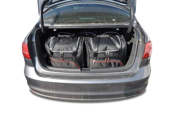 Kjust Kjust Reistassenset voor Volkswagen Jetta Sedan 2011-2014 - Set van 5 Tassen met 3 Roltassen en 2 Sporttassen Harvest Automotive 1