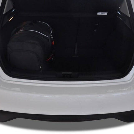 Kjust Reistassenset voor Nissan Pulsar 5-deurs vanaf 2014 - Set van 4 Tassen met 2 Roltassen 1 Sporttas en 1 Vliegtuigtas