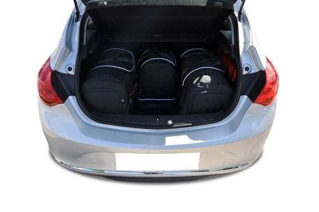Kjust Reistassenset voor Opel Astra 5-deurs 2009-2015 - Set van 4 Tassen met 2 Roltassen en 2 Sporttassen