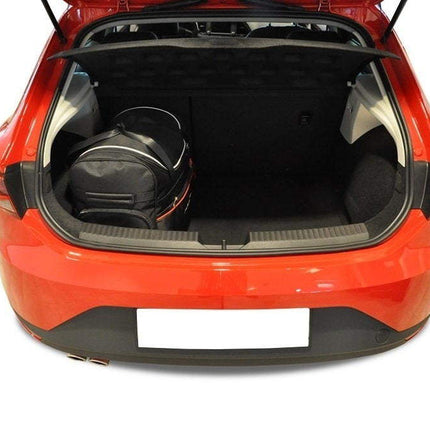 Kjust Reistassenset voor Seat Leon 5-deurs 2013-2020 - Set van 4 Tassen met 2 Roltassen 1 Sporttas en 1 Vliegtuigtas