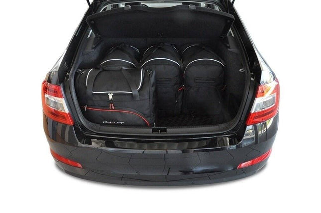 Kjust Reistassenset voor Skoda Octavia 5-deurs 2013-2020 - Set van 5 Tassen met 3 Roltassen en 2 Sporttassen