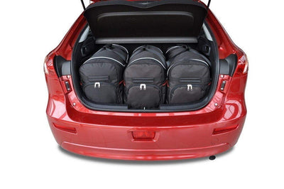 Kjust Reistassenset voor Mitsubishi Lancer Sportback 2009-2016 - Set van 3 Tassen met 3 Roltassen