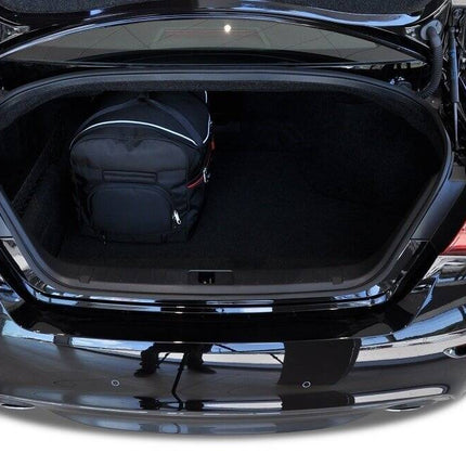 Kjust Reistassenset voor Infiniti Q70 Sedan 2013-2019 - Set van 5 Tassen met 2 Roltassen 1 Sporttas en 2 Vliegtuigtassen