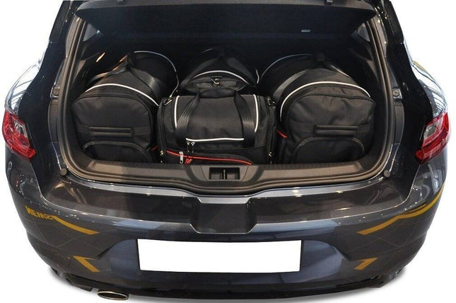 Kjust Reistassenset voor Renault Megane 5-deurs E-Tech vanaf 2022 - Set van 4 Tassen met 2 Roltassen 1 Sporttas en 1 Vliegtuigtas