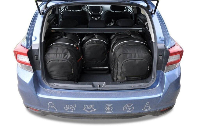 Kjust Reistassenset voor Subaru Impreza 5-deurs vanaf 2018 - Set van 4 Tassen met 2 Roltassen 1 Sporttas en 1 Vliegtuigtas