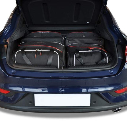 Kjust Reistassenset voor Hyundai i30 Fastback vanaf 2018 - Set van 4 Tassen met 2 Sporttassen en 2 Vliegtuigtassen