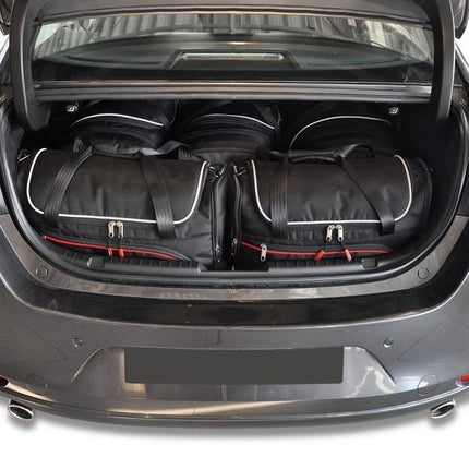 Kjust Reistassenset voor Mazda 3 Sedan vanaf 2019 - Set van 5 Tassen met 3 Roltassen en 2 Vliegtuigtassen