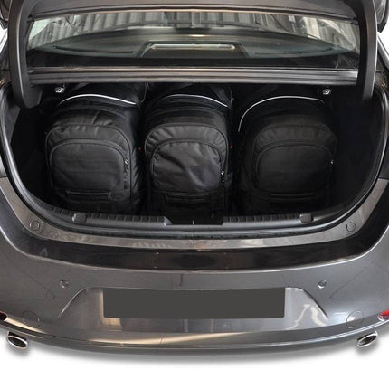 Kjust Reistassenset voor Mazda 3 Sedan vanaf 2019 - Set van 5 Tassen met 3 Roltassen en 2 Vliegtuigtassen