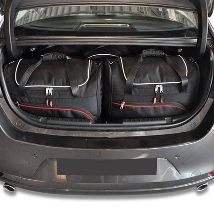 Kjust Reistassenset voor Mazda 3 Sedan vanaf 2019 - Set van 5 Tassen met 3 Roltassen en 2 Sporttassen