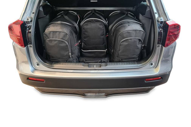 Kjust Reistassenset voor Suzuki Vitara 5-deurs 2015-2024 - Set van 4 Tassen met 2 Roltassen 1 Sporttas en 1 Vliegtuigtas