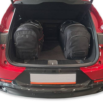 Kjust Reistassenset voor Alfa Romeo Tonale vanaf 2022 - Set van 4 Tassen met 2 Roltassen 1 Sporttas en 1 Vliegtuigtas