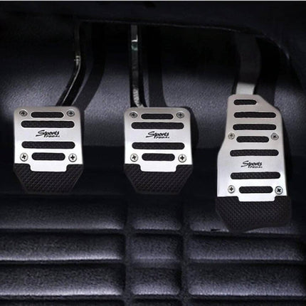 Universele Voetpedaal Auto Pedalen Aluminium Sierstukjes Schakelbak [Koppeling - Rem - Gas] - VCTparts.nl